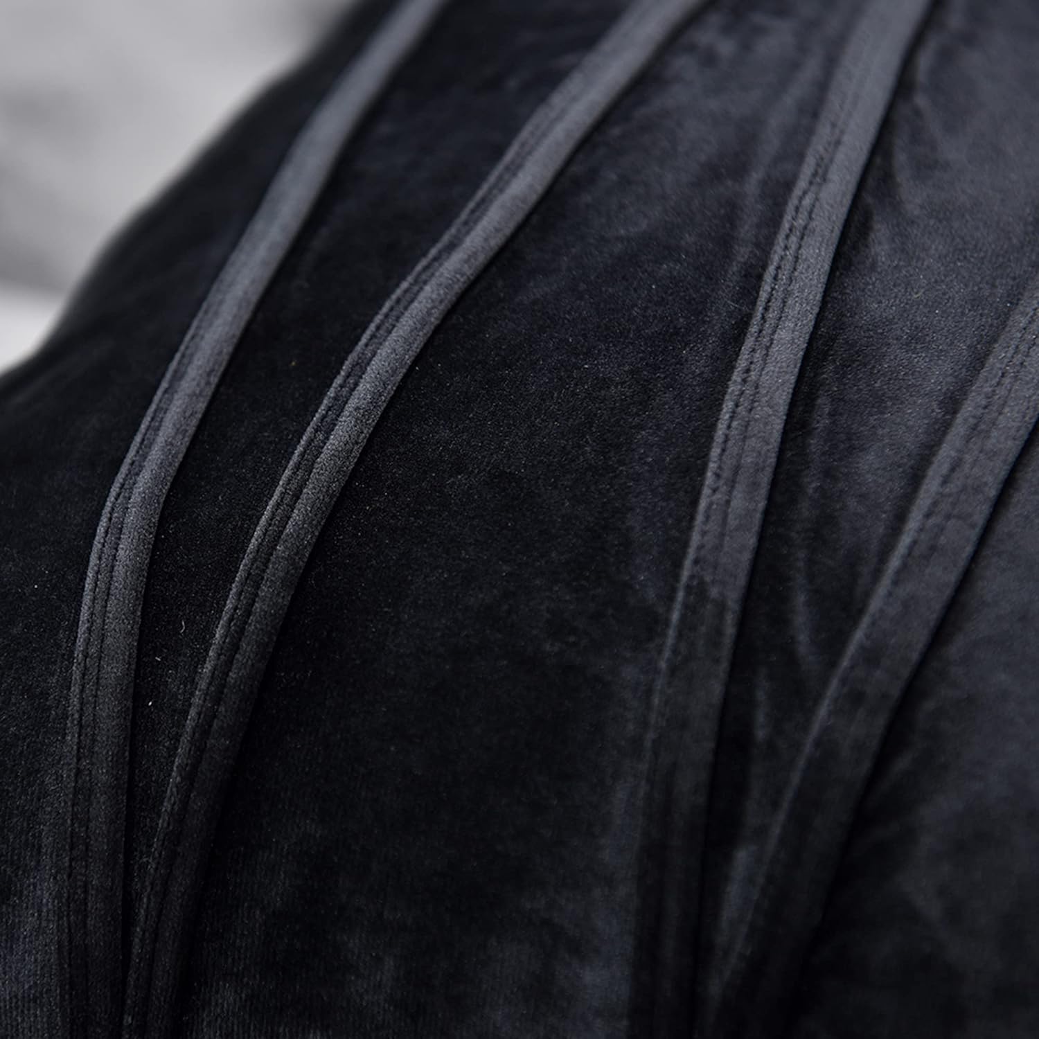 Knotting Home Decorative Striped Throw Pillow Covers Soft Solid Velvet Pillow Covers Cushion Case with Zigzag Pattern for Sofa Bedroom Black color