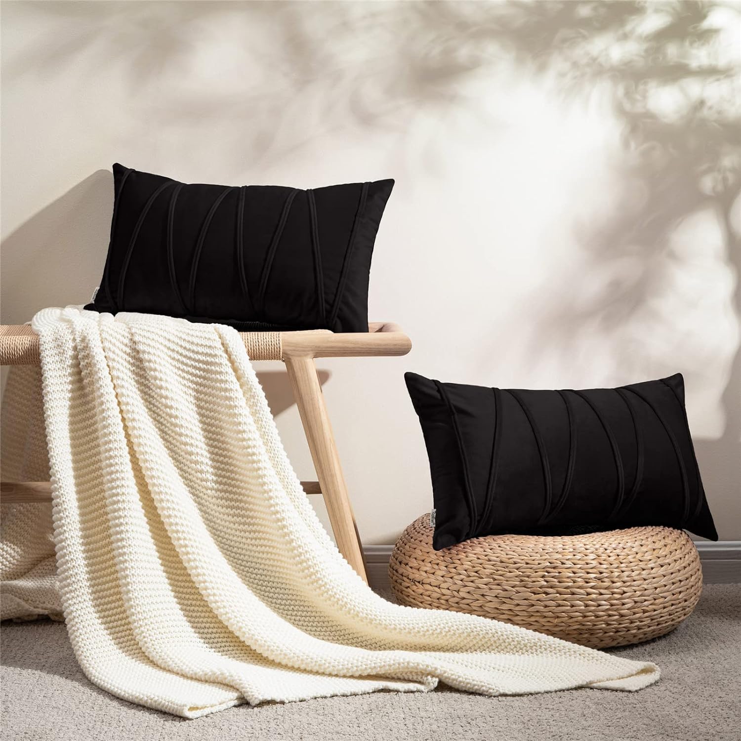 Knotting Home Decorative Striped Throw Pillow Covers Soft Solid Velvet Pillow Covers Cushion Case with Zigzag Pattern for Sofa Bedroom Black color