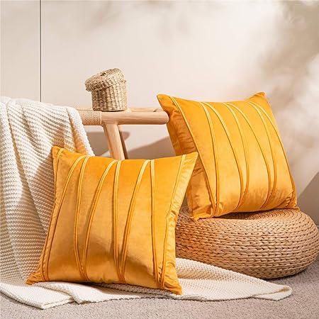 Knotting Home Decorative Striped Throw Pillow Covers Yellow Color Soft Solid Velvet Pillow Covers Cushion Case with Zigzag Pattern for Sofa Bedroom