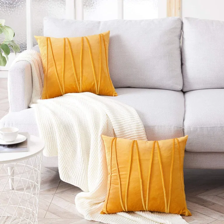 Knotting Home Decorative Striped Throw Pillow Covers Yellow Color Soft Solid Velvet Pillow Covers Cushion Case with Zigzag Pattern for Sofa Bedroom